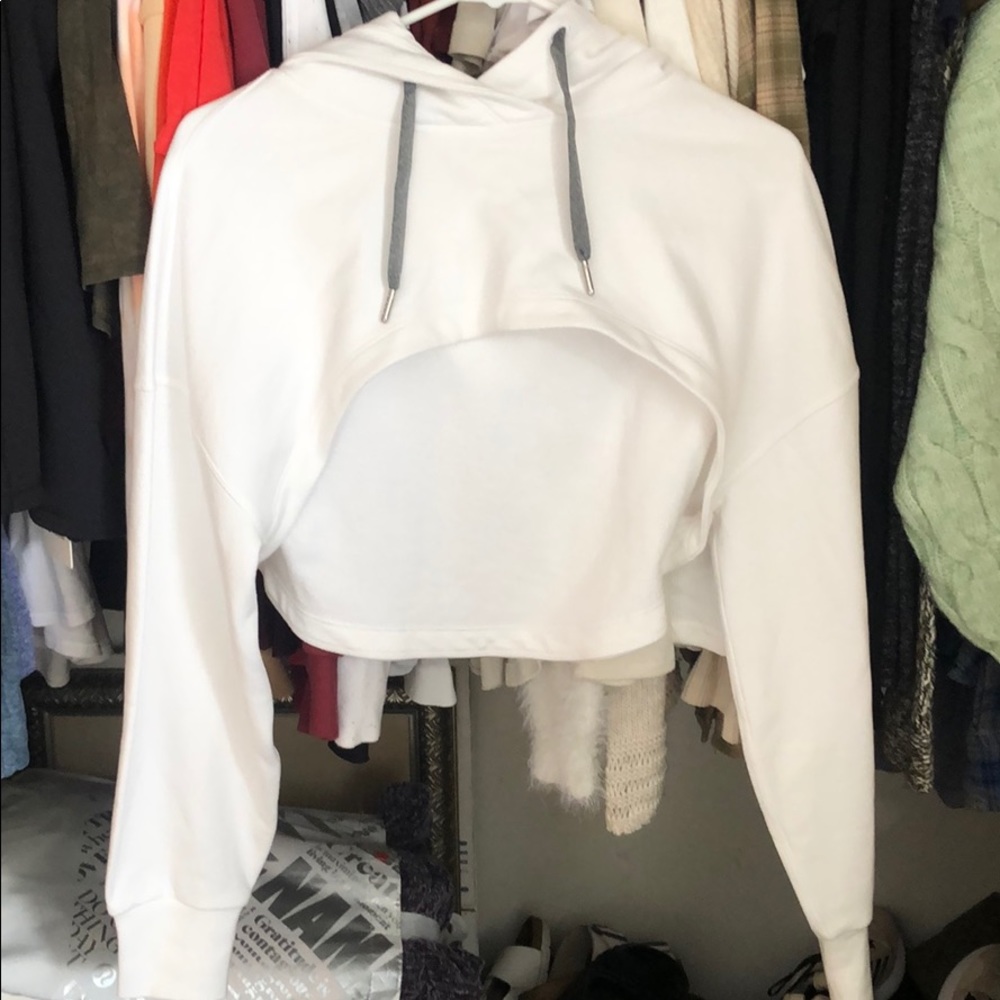 lululemon cropped in front hoodie